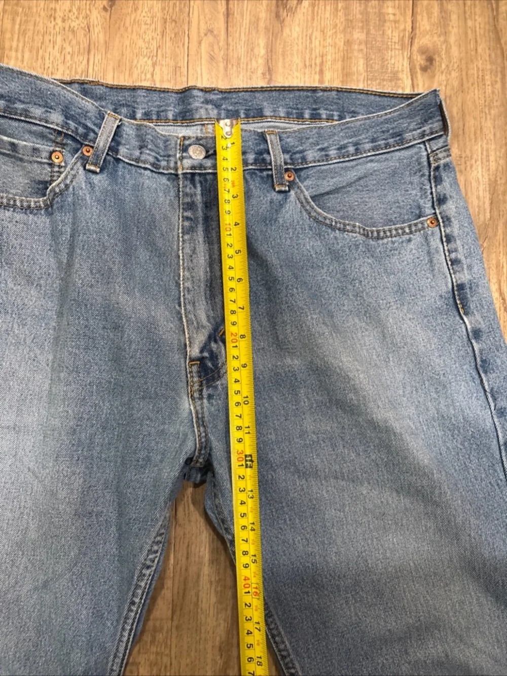 Levi's Men's Light Blue Straight‑Leg Jeans with Leather Patch - Picture 7 of 9